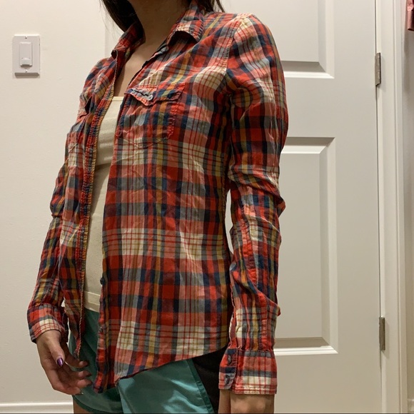 5/$20 Hollister Lightweight Plaid Button-down - Picture 3 of 3